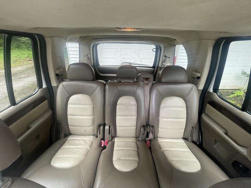 ford explorer 2005 Image - 41449860