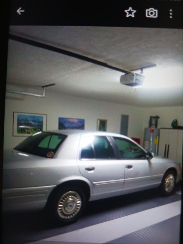 ford crown-victoria 2010 Image - 47526516