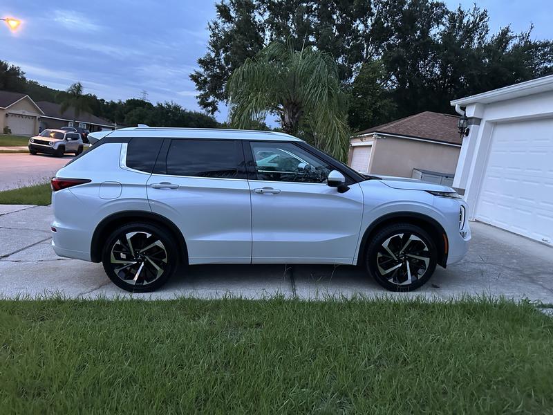 mitsubishi outlander-phev 2024 Image - 44622753