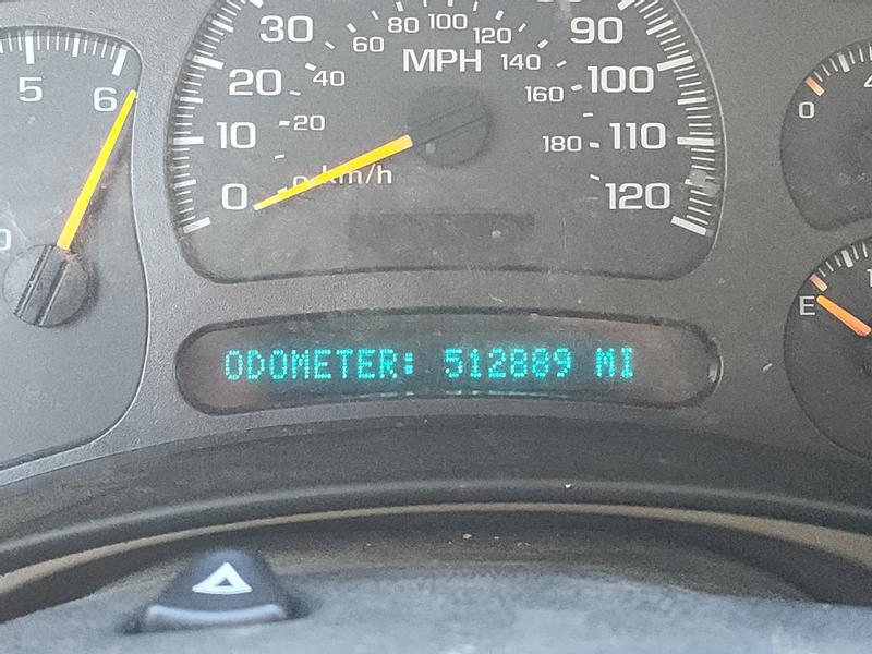 chevrolet suburban-1500 2000 Image - 34881267