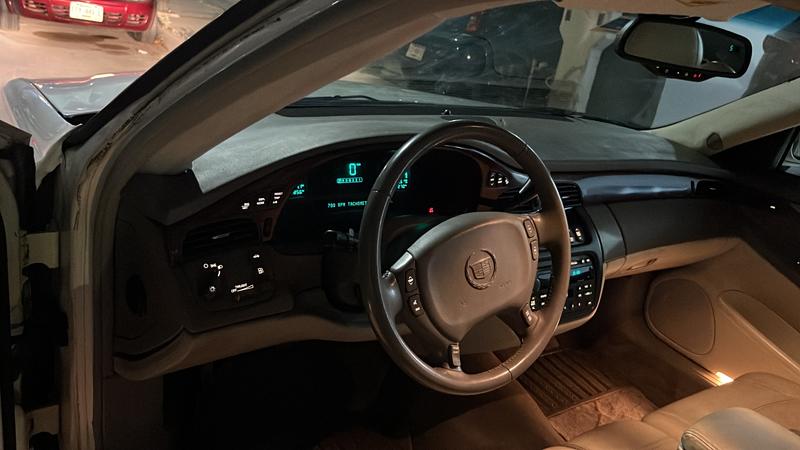 cadillac deville 2000 Image - 45492784