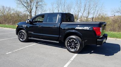 nissan titan-king-cab 2023 Image - 8139820