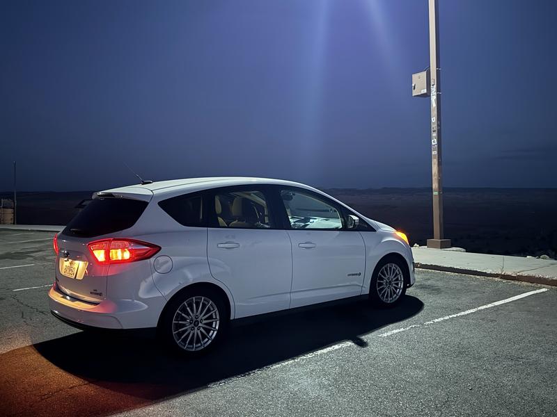 ford c-max-hybrid 2018 Image - 41209798