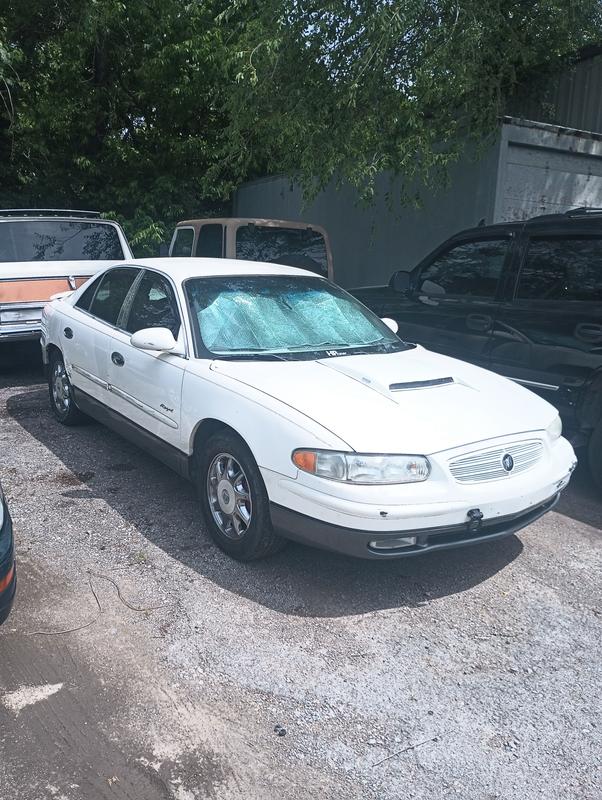 buick regal 1999 Image - 38402277
