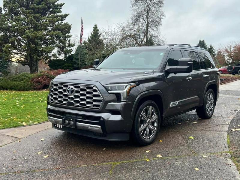toyota sequoia 2025 Image - 48286920