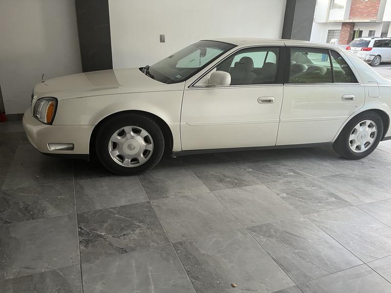 cadillac deville 2000 Image - 45492782