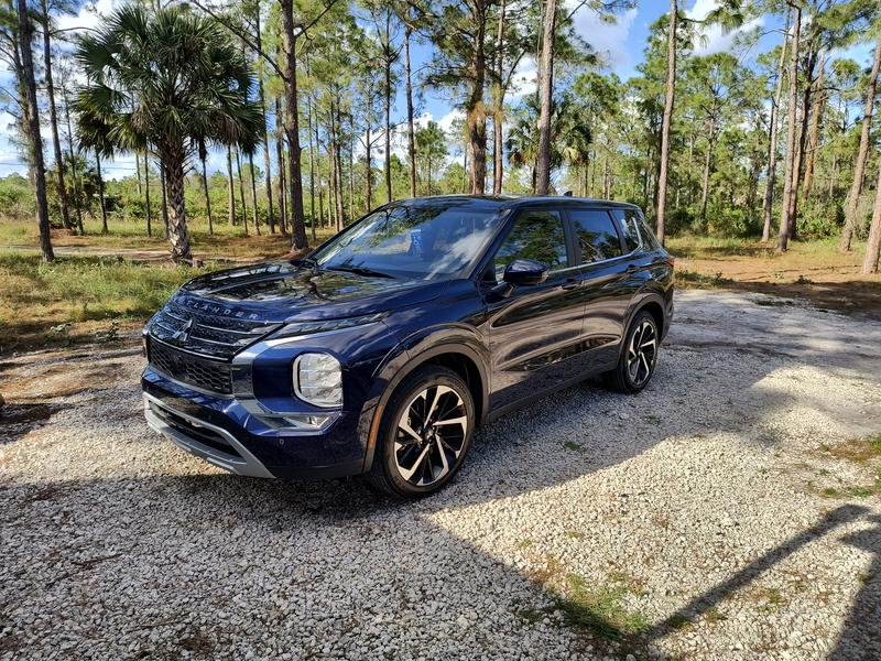 mitsubishi outlander-phev 2024 Image - 44729269