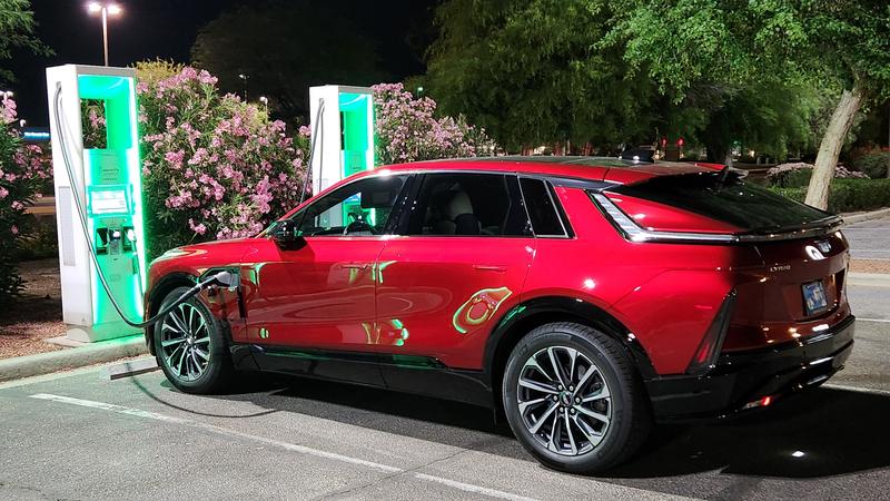 cadillac lyriq 2024 Image - 35800852