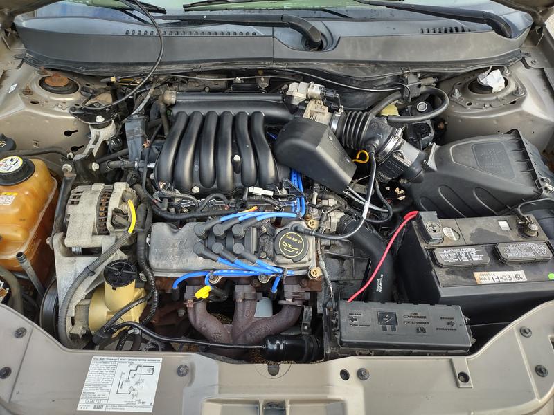 ford taurus 2004 Image - 47489175