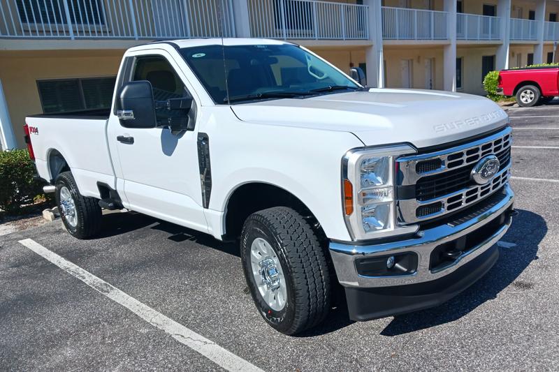 ford f350-super-duty-regular-cab 2024 Image - 37968665