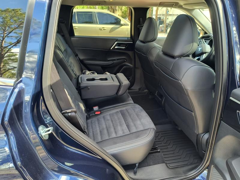 mitsubishi outlander-phev 2024 Image - 44729272