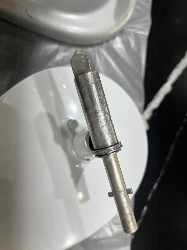 Sc ored shaft after polishing / buffing