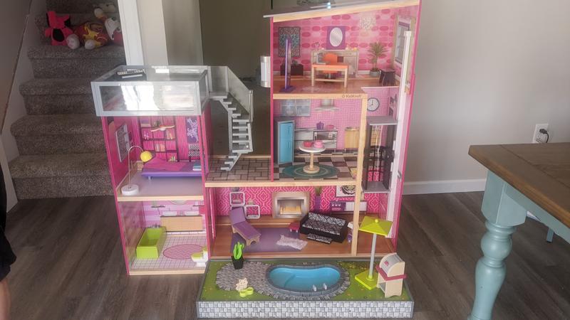 Uptown Dollhouse