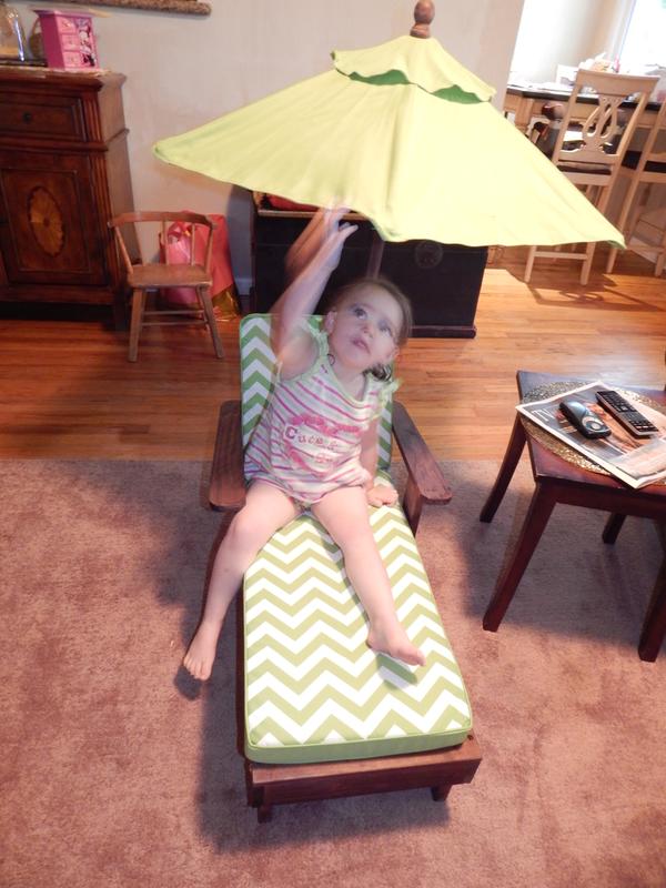 Adjusting the umbrella...