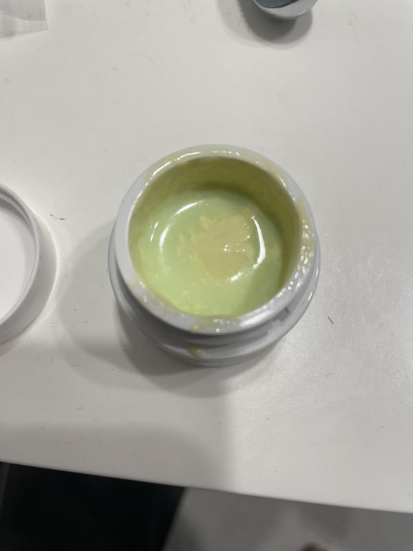 Creamy Eye Treatment with Avocado