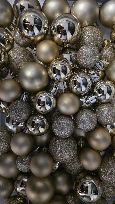 Kerstballen Mix Glas 42 Stuks Champagne Aanbieding bij GAMMA