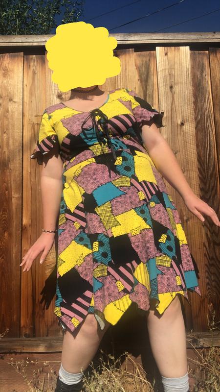 Hot topic plus 2025 size sally dress