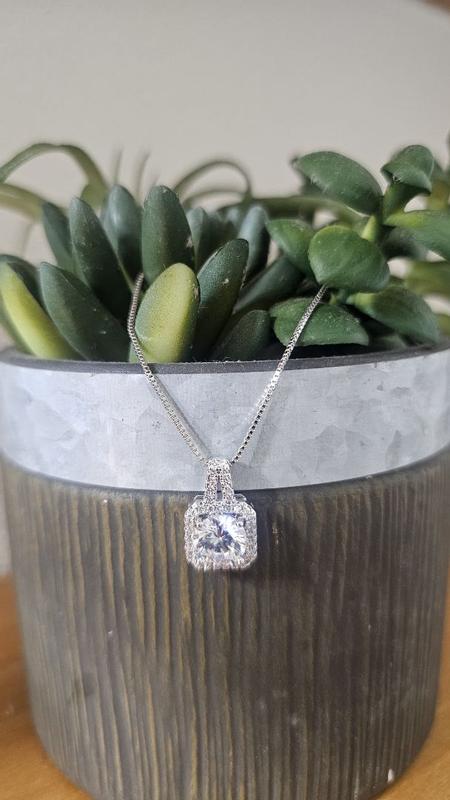 Review Thumbnail Image 0 355275480