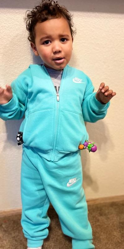 Review Thumbnail Image 0 325338517