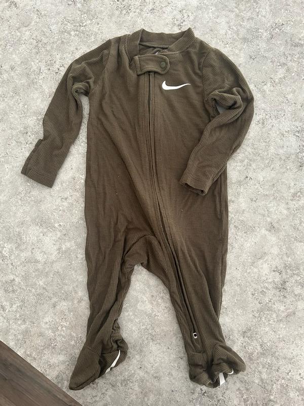 Review Thumbnail Image 0 354832600