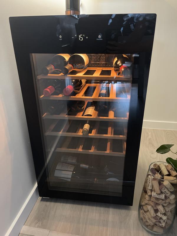 Cave à Vin Haier 34 Bouteilles - Connectée WiFi, Température Réglable 5-20°C - Idéal Pour Amateurs De Vin