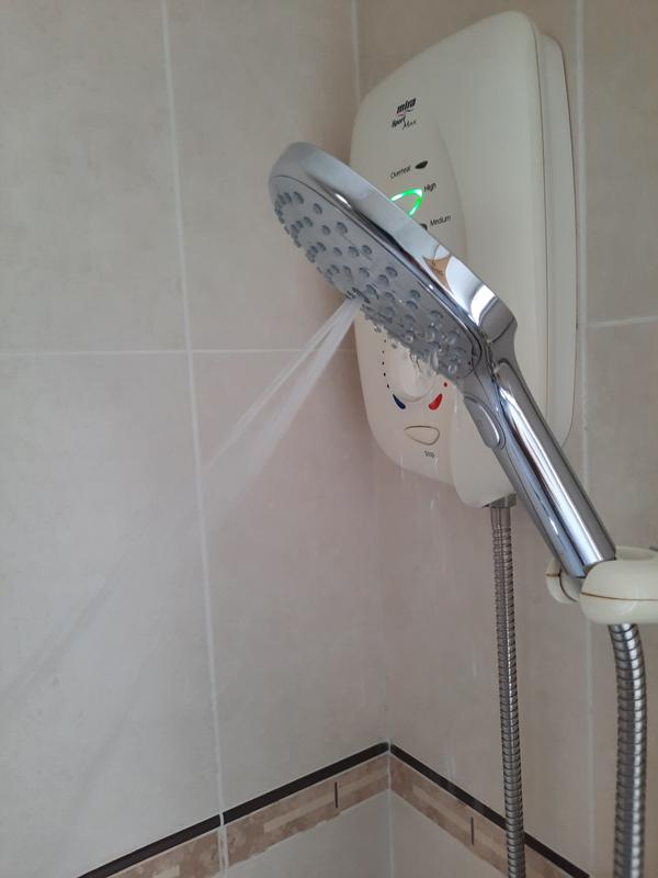 hansgrohe Hand showers: Raindance Select E, 3 spray modes, Item No. 26521000