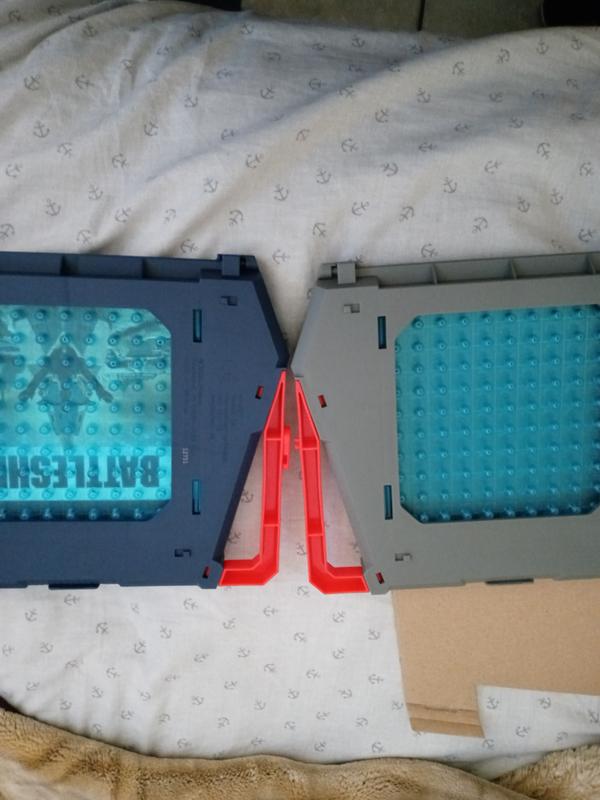 It comes with instructions on how to play the game