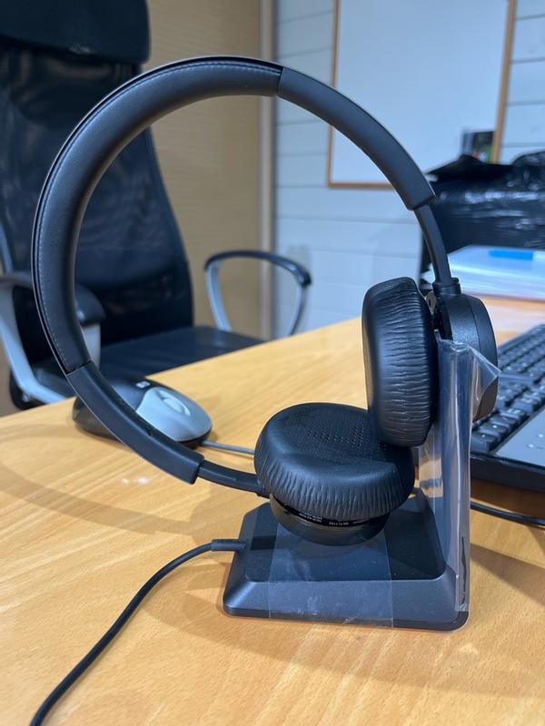 S*Y様 Poly Voyager 4320 USB-C Poly Voyager 4320 USB-C Headset + BT700 Dongle + Charging