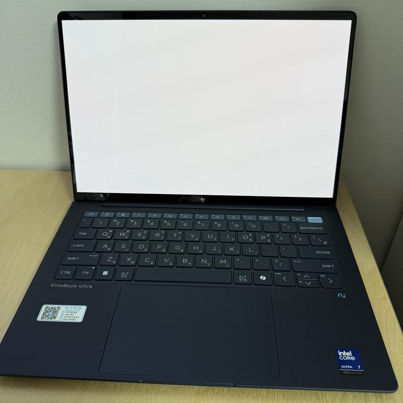 Mua HP EliteBook Ultra 14 inch G1q Notebook AI PC - Bảo hành 12 tháng - Trả góp 0