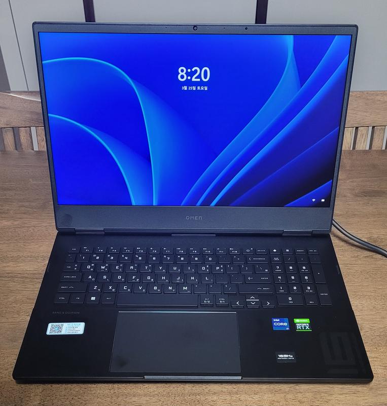 OMEN Gaming Laptop 16-inch k0110TX - 16.1 OMEN Gaming Laptop 16-inch k0110TX - 16.1
