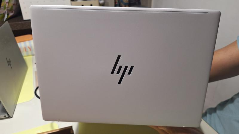 HP OmniBook 7 Aero 13-bg1009AUパフォーマンスプラス l_J0000048007.jpg