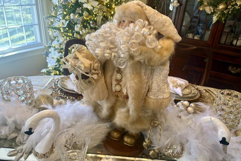 august & leo Set of 2 Faux Fur Swans with Sequins | HSN