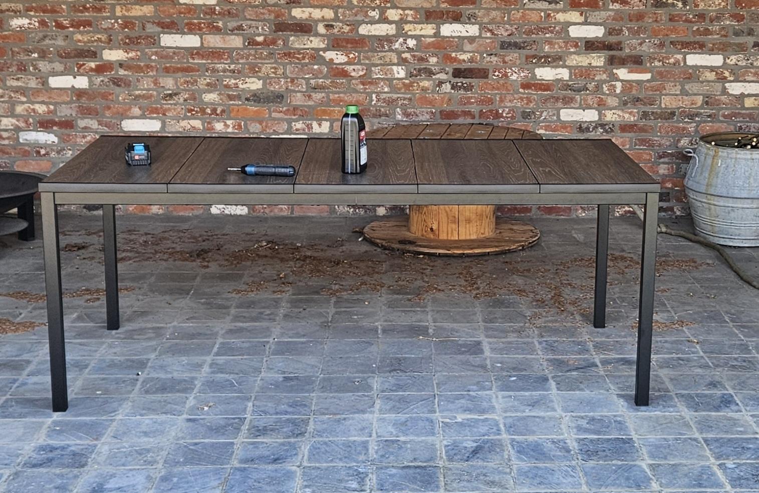 Table de jardin Julie KETER – Confort extérieur | KETER