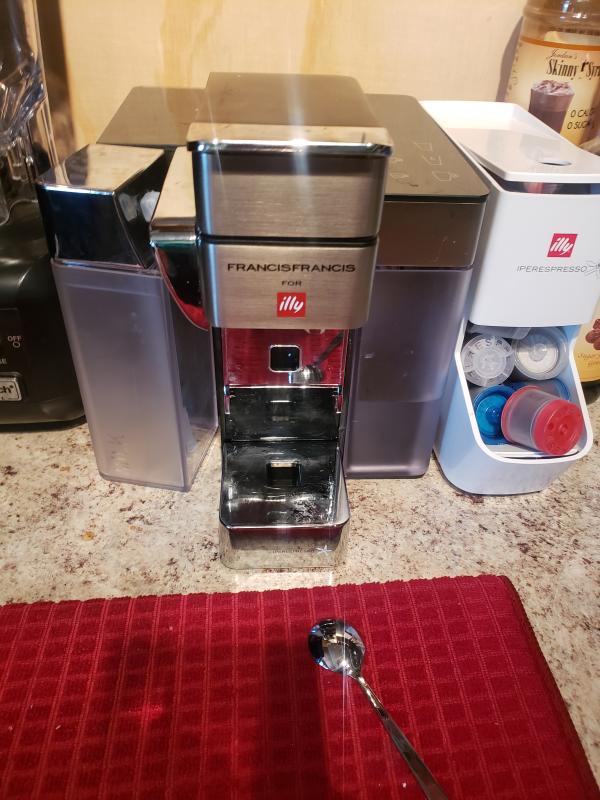 Illy y5 outlet milk