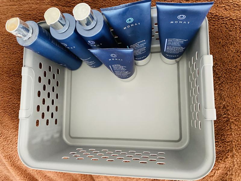 Holds beauty products!