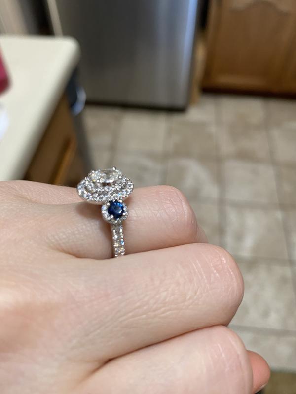 Vera wang sapphire wedding on sale ring