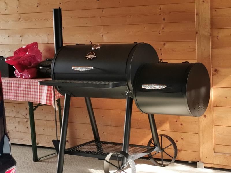 Jamestown smoker charlton best sale