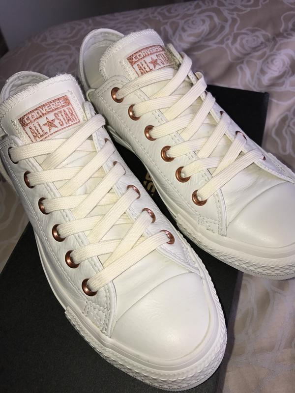 white leather converse with rose gold 