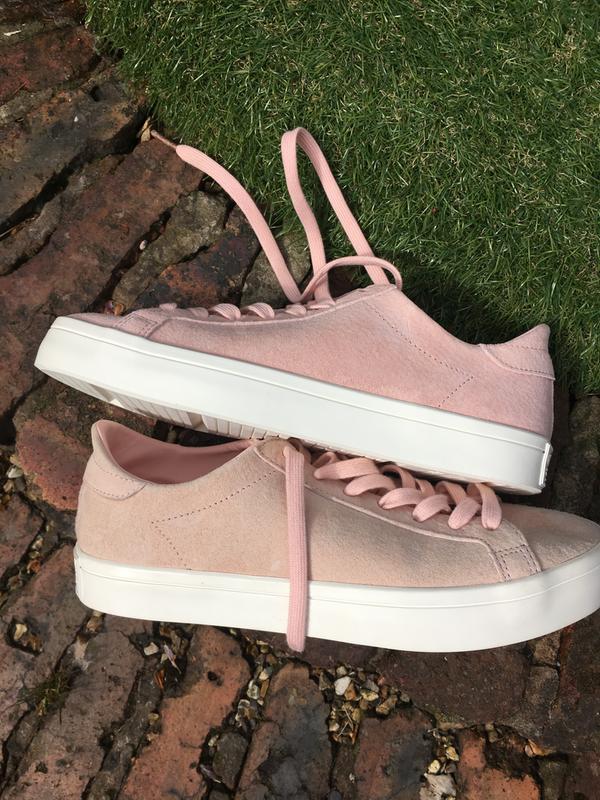 court vantage trainers