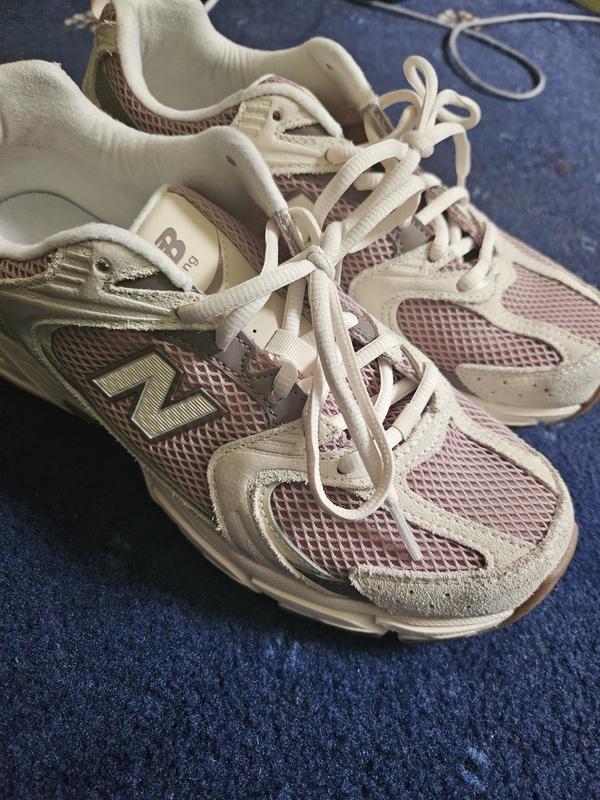 New Balance 530 Trainers Bisque