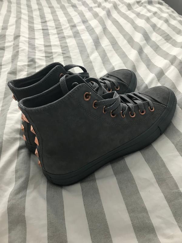 converse rose gold studs