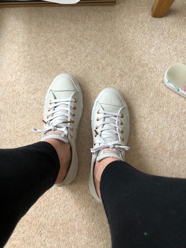 لب pale putty rose gold converse 