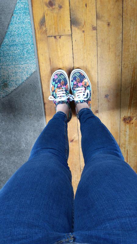 vans authentic multi tropic