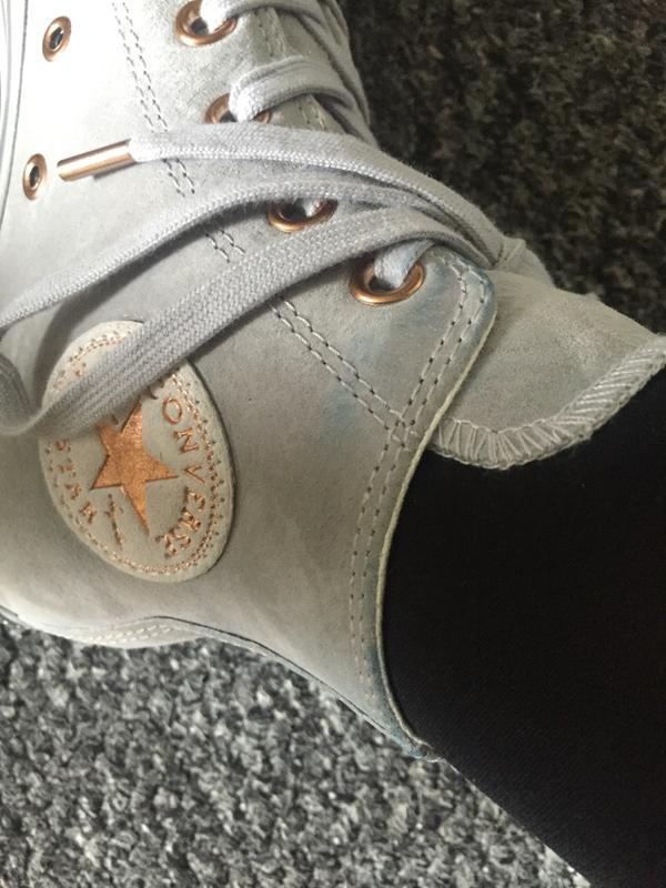 gray suede converse