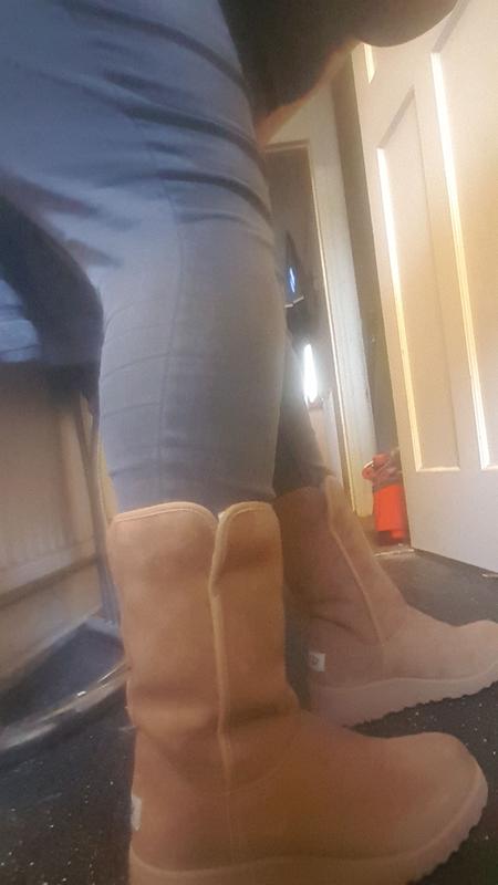 amie ugg boots chestnut
