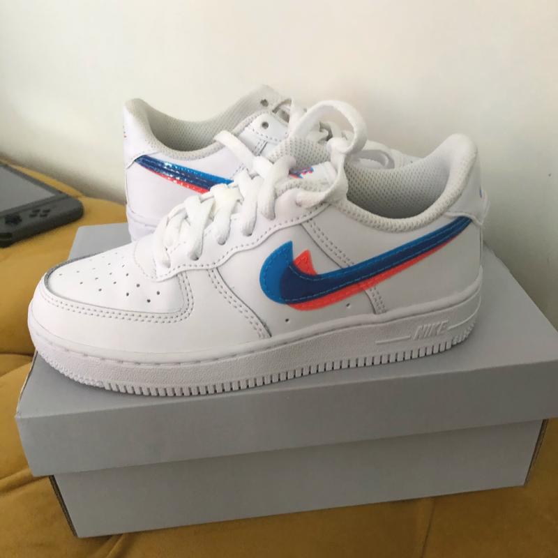 nike white & blue air force 1 lv8 ksa trainers