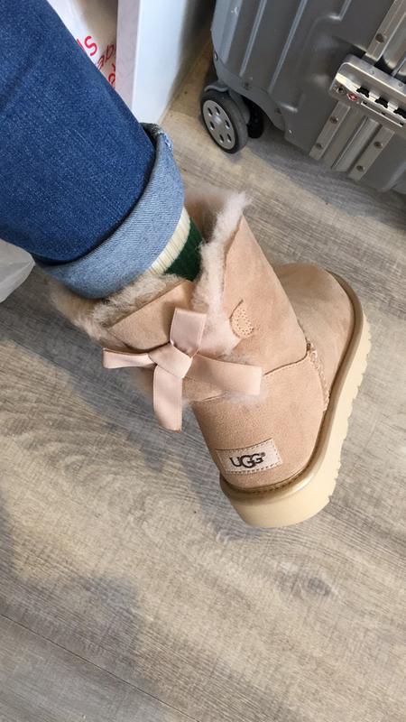 ugg mini bailey bow metallic driftwood