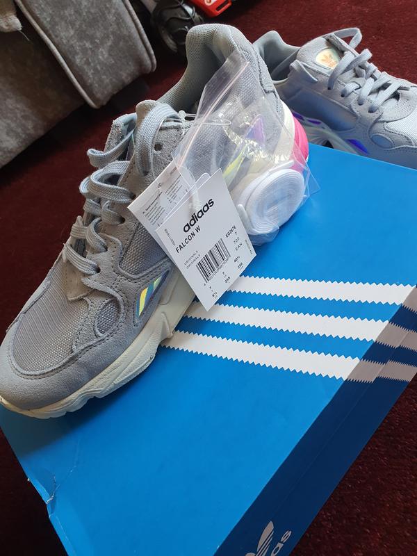 falcon trainers light grey real magenta iridescent