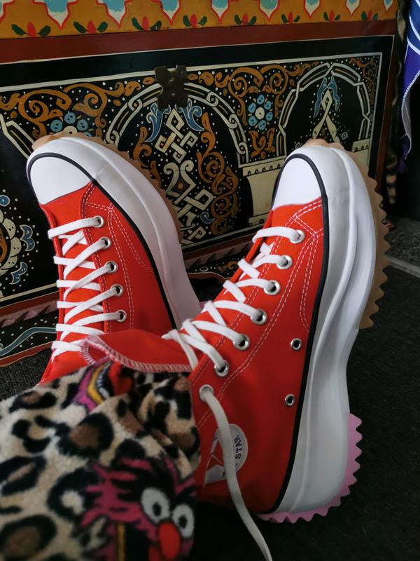 runstar hike red