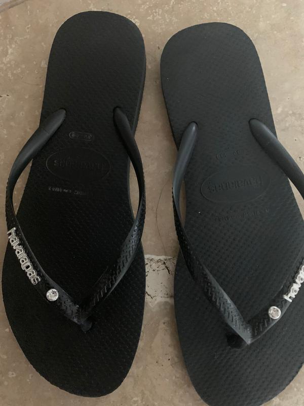 black havaianas with gem